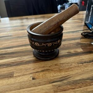 Wooden Mortar and Pestle Set 3.5 inches tall x 4 inches across mortar is 6”